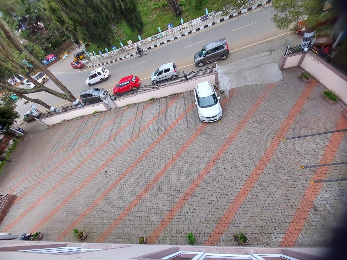 Astoria Residency Hotel Ooty Ngoại thất bức ảnh