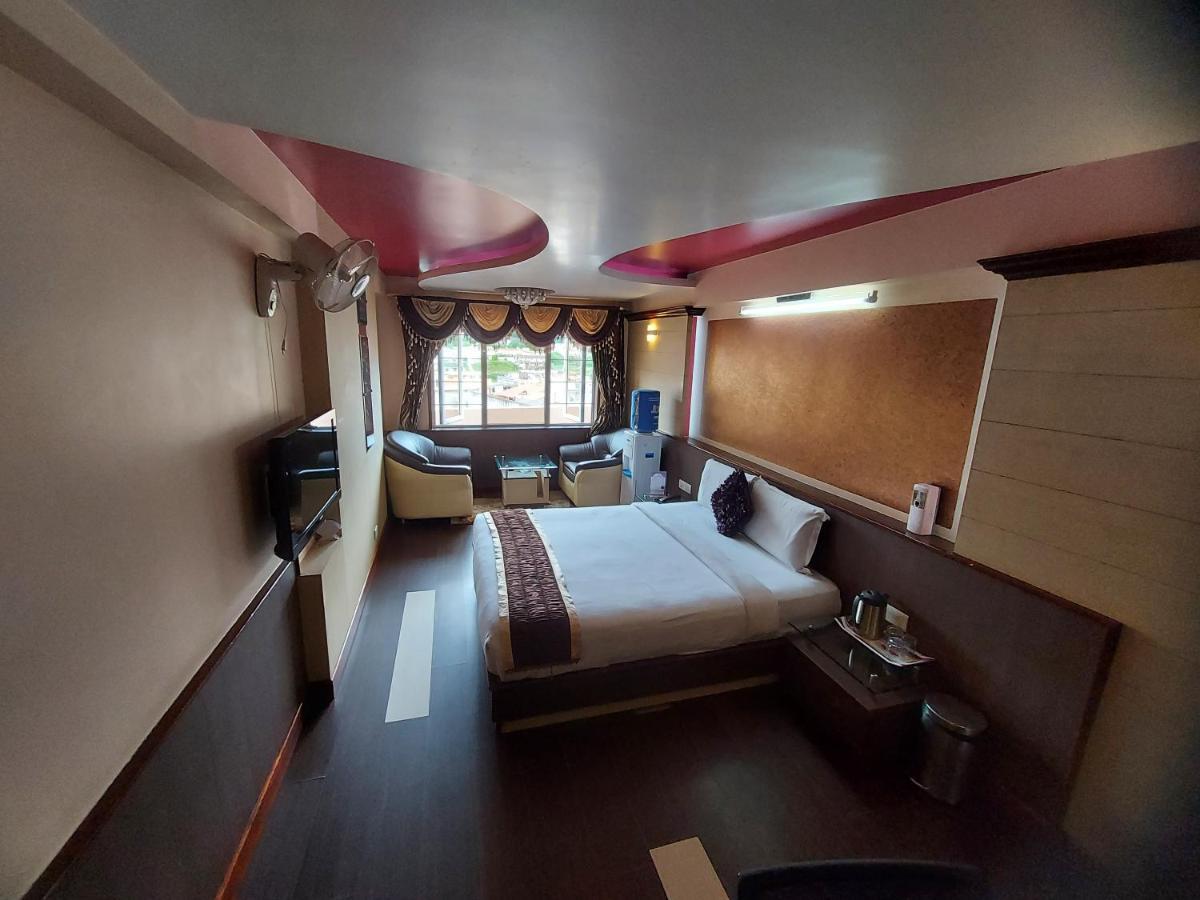 Astoria Residency Hotel Ooty Ngoại thất bức ảnh