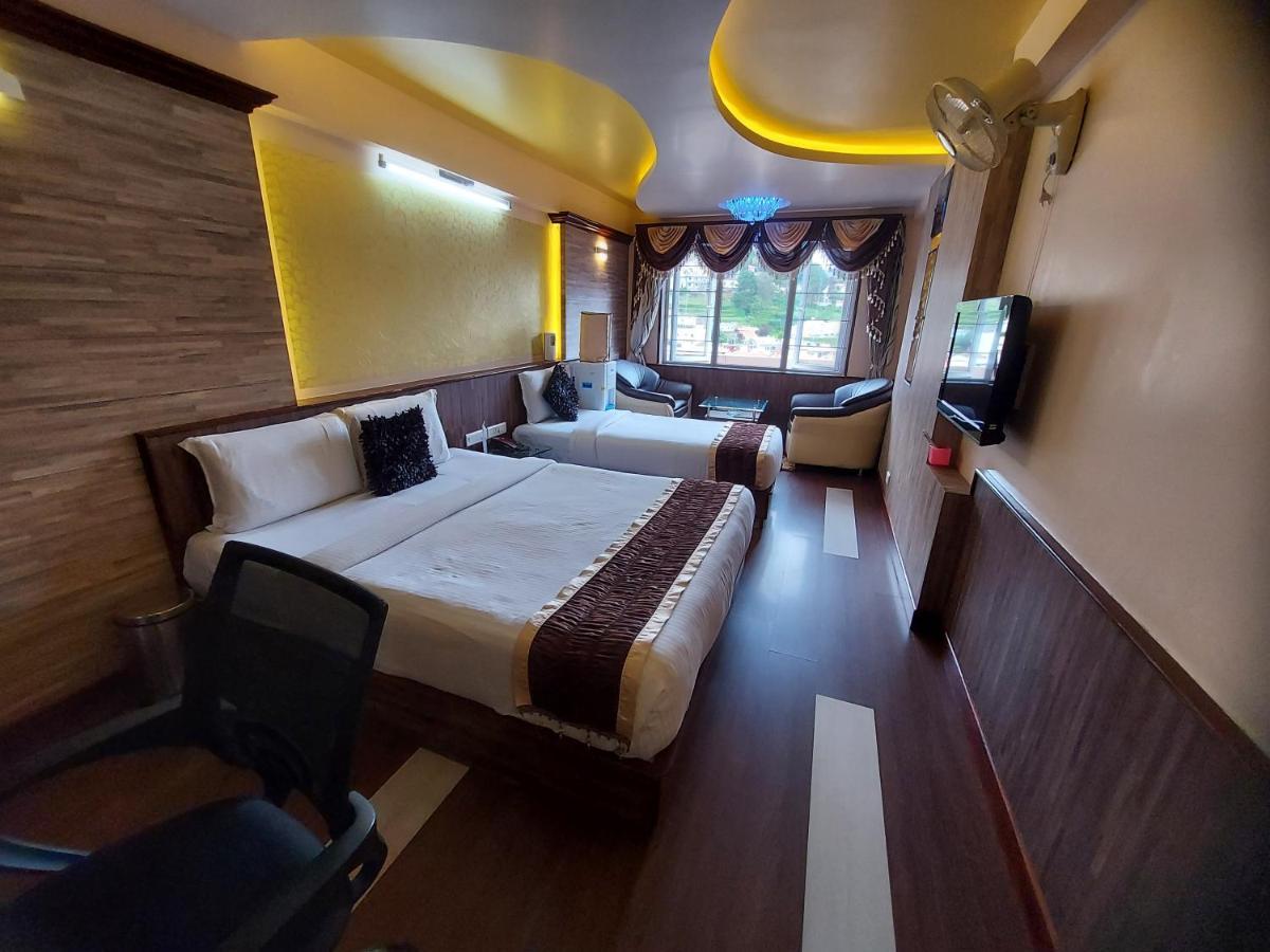 Astoria Residency Hotel Ooty Ngoại thất bức ảnh
