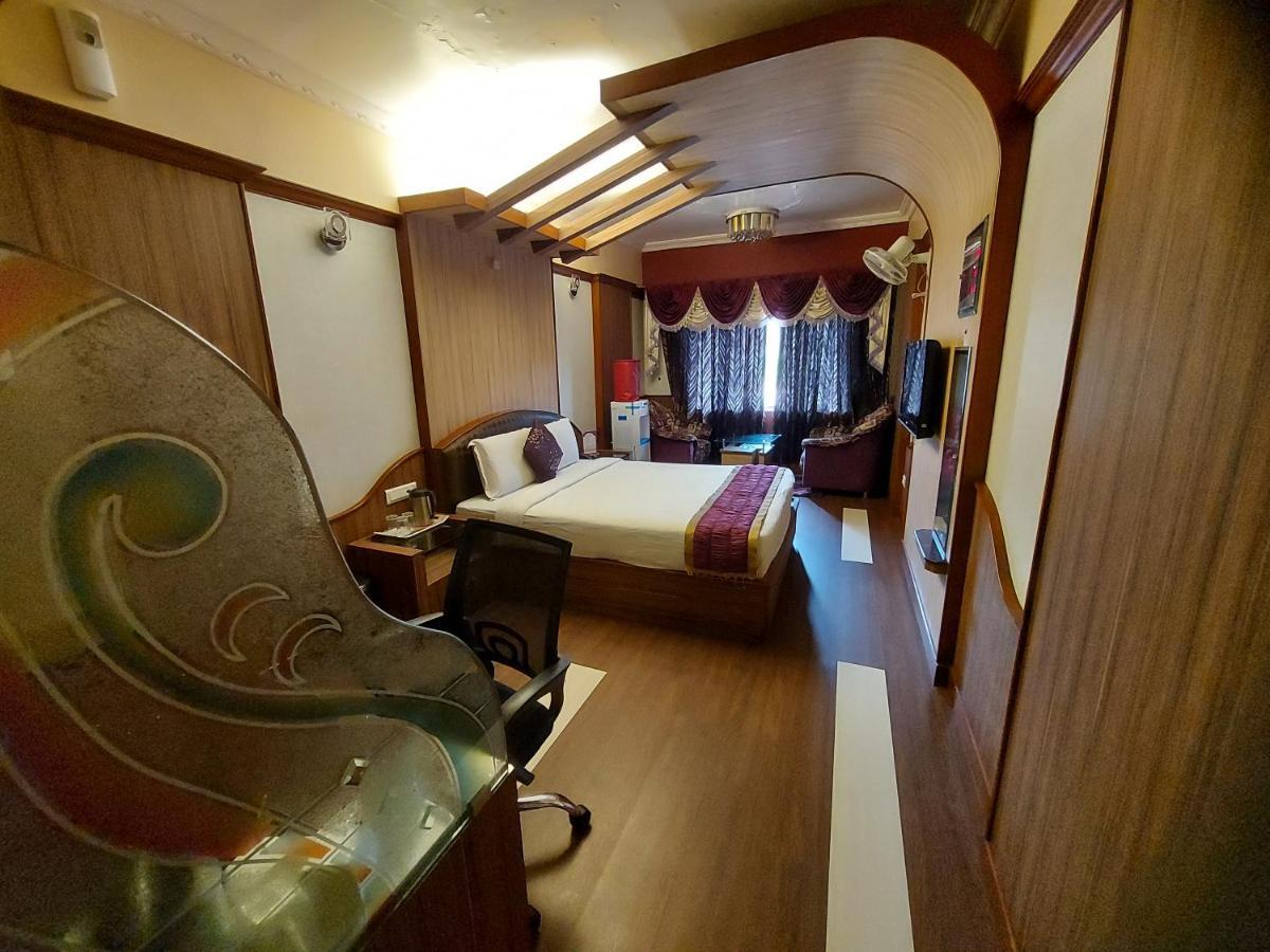 Astoria Residency Hotel Ooty Ngoại thất bức ảnh