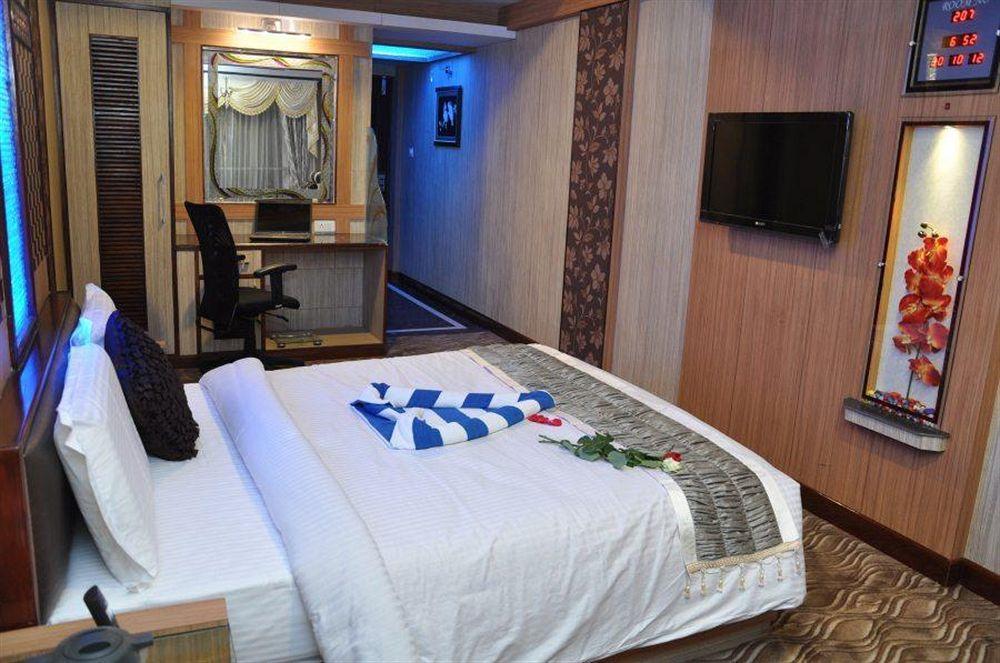 Astoria Residency Hotel Ooty Ngoại thất bức ảnh