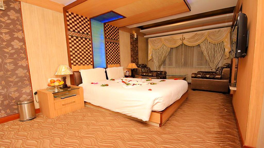 Astoria Residency Hotel Ooty Ngoại thất bức ảnh